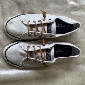 Sperry Top-Sider white tennis shoes